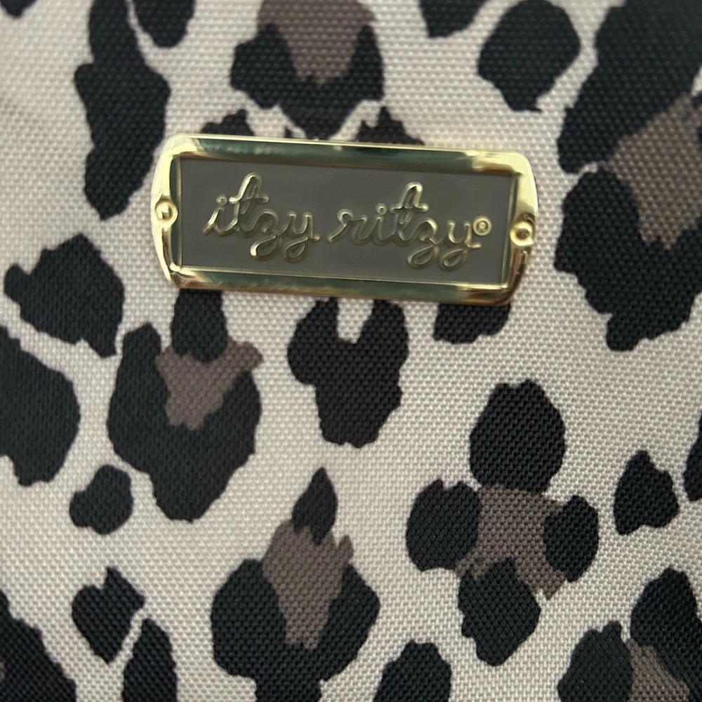 It’s Ritzy Mini Leopard Bag Pack - Picture 4 of 12